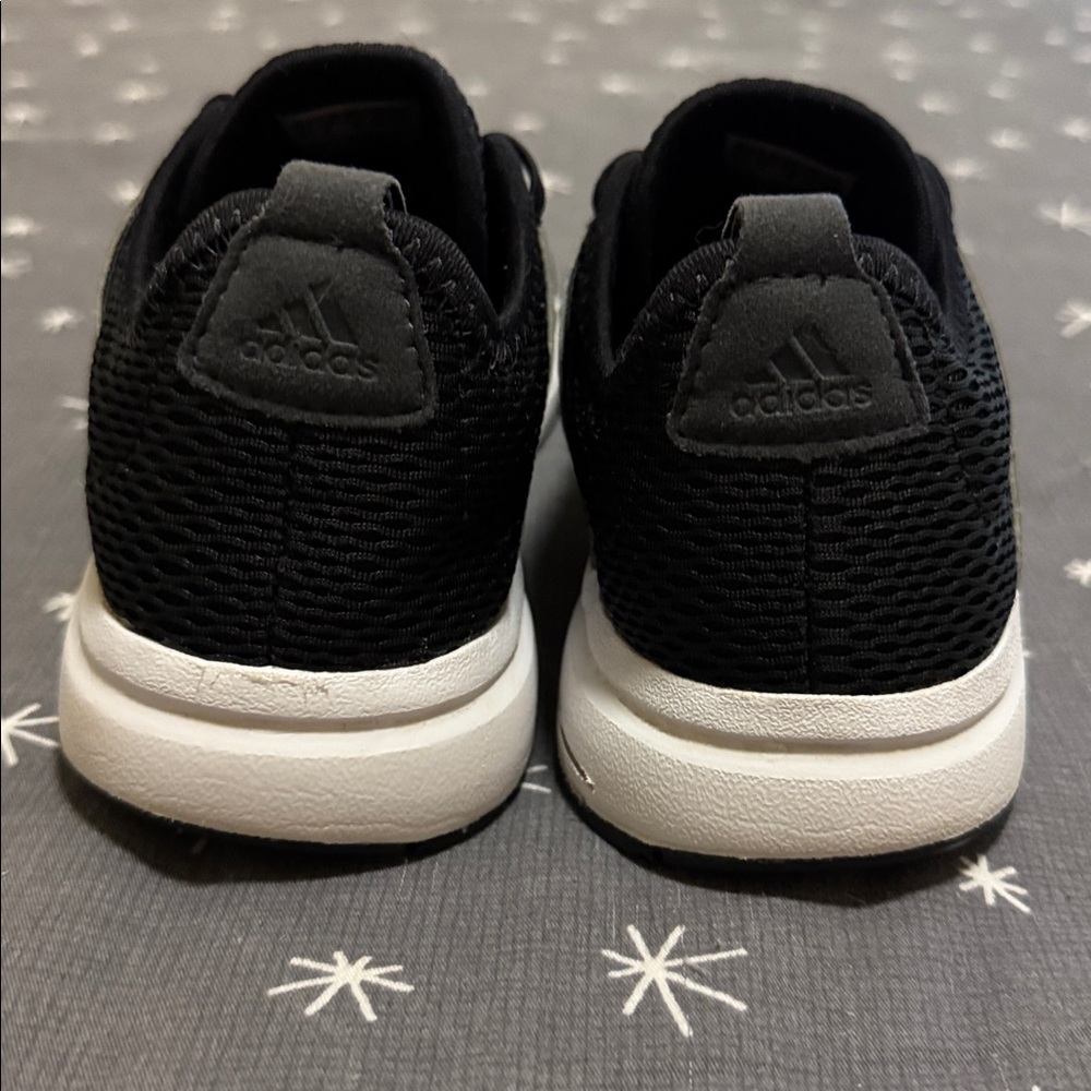 Worn once ADIDAS Durama Cloudfoam Unisex athleisure shoes. Size Women’s 6.5 - Picture 13 of 16